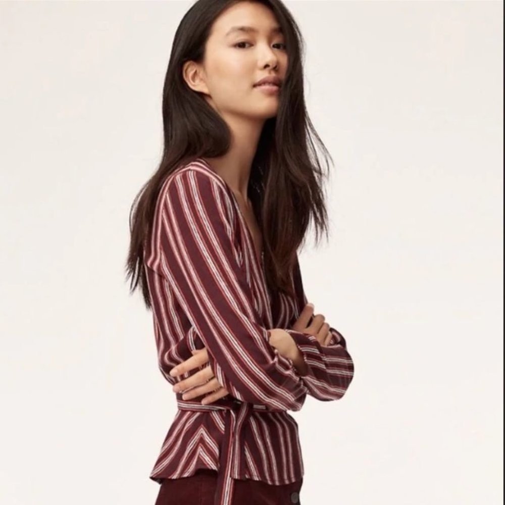 NWT Aritzia Wilfred Free Shannon Wrap Blouse Cardamon Stripe - Picture 3 of 16